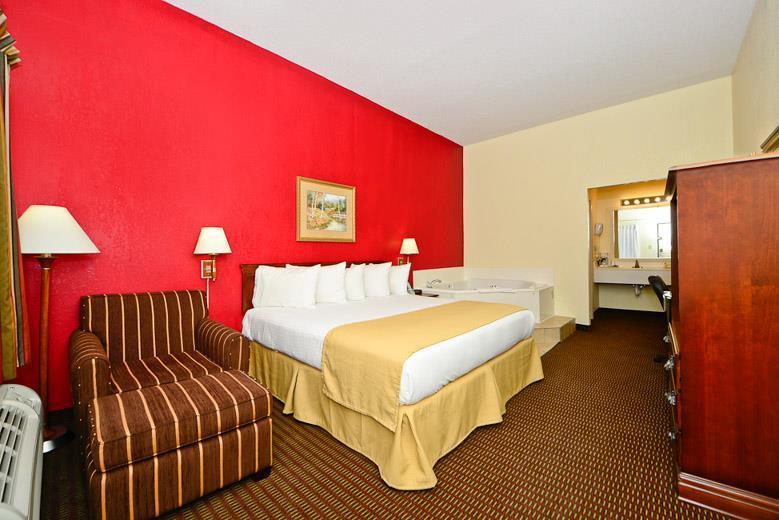 Manchester Heritage Inn & Suites Экстерьер фото